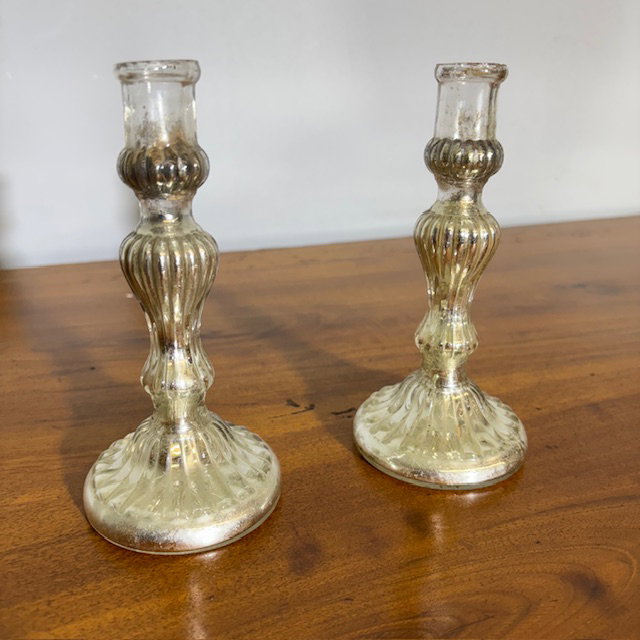 Coppia di antichi Candelieri –Candelabri Vetro Murano XIX sec all ‘ argento . Mis h 17 